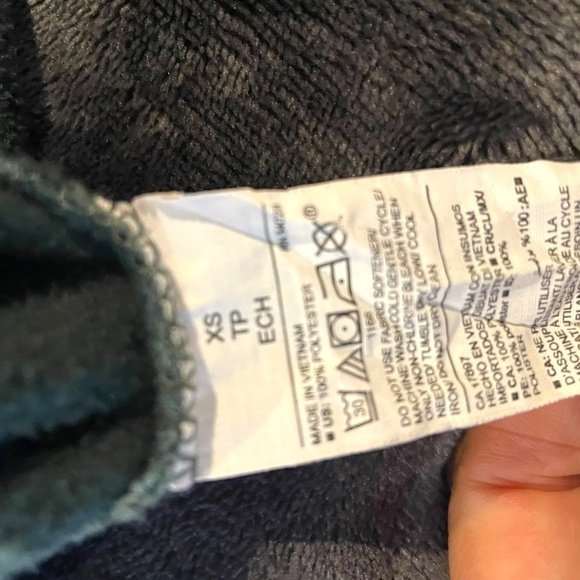 Camo Fleece Pop Over Cozy Top 🤍 - Picture 7 of 10